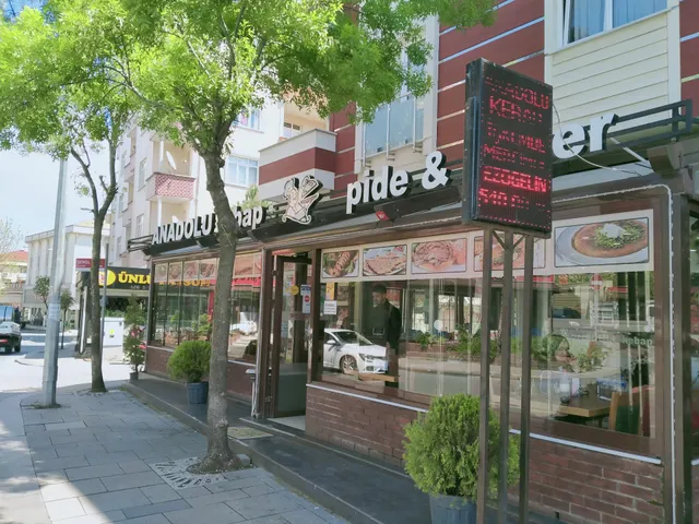Anadolu Tas Firin Kebap ve Lahmacun Salonu