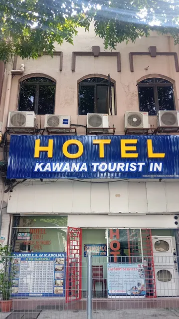 Kameleoon Travellers Lodge