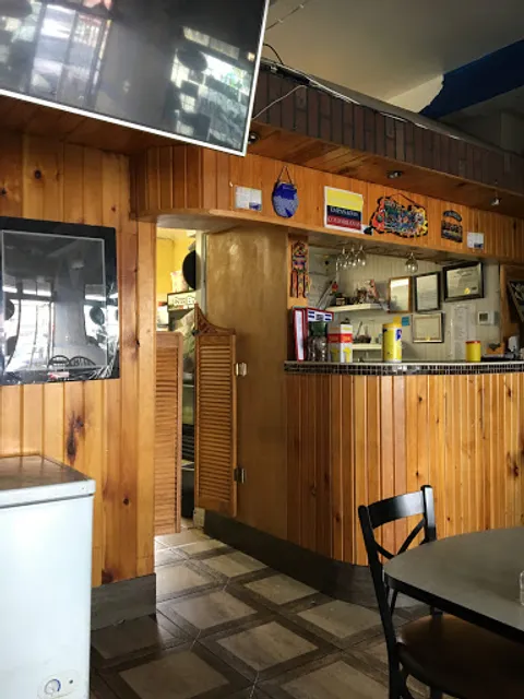 Pupuseria Salvadorena & Authentic Mexican Foods