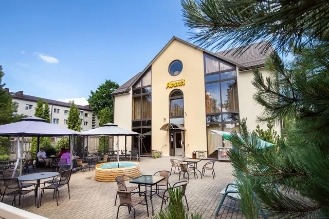 Avanti viešbutis-restoranas