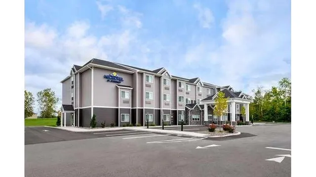 Microtel Inn & Suites by Wyndham Farmington