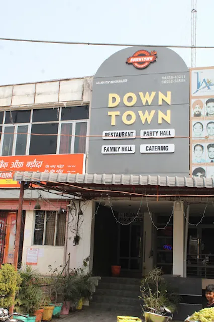 Downtown Restaurant -Veg. & Non Veg/Best Catering/Family Restaurant/Indian & Chinese/Best Restaurant in Tanda