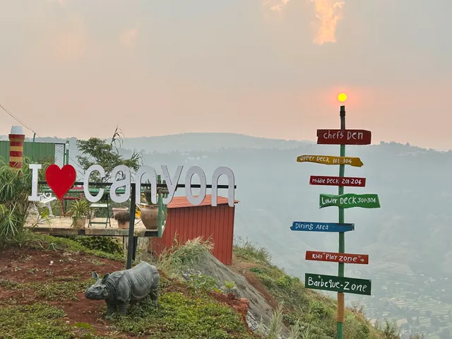 “The Canyon Resort” Panchgani