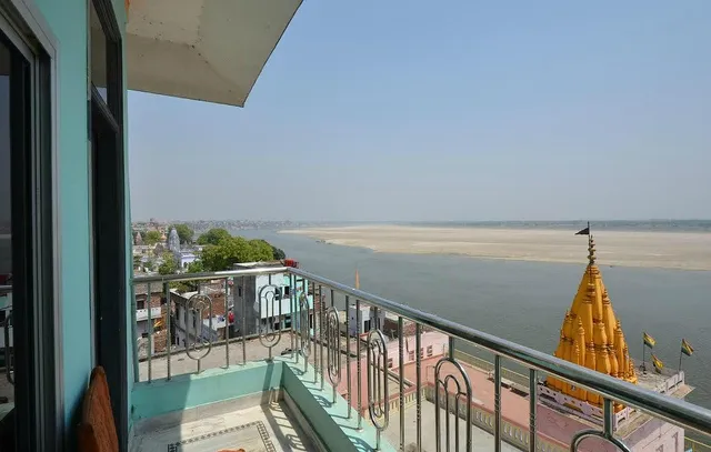 Hotel pg on ganges