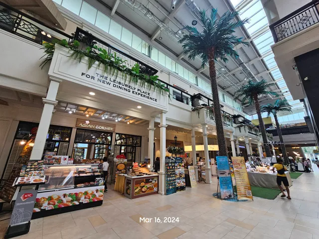 The Walk Ratchaphruek