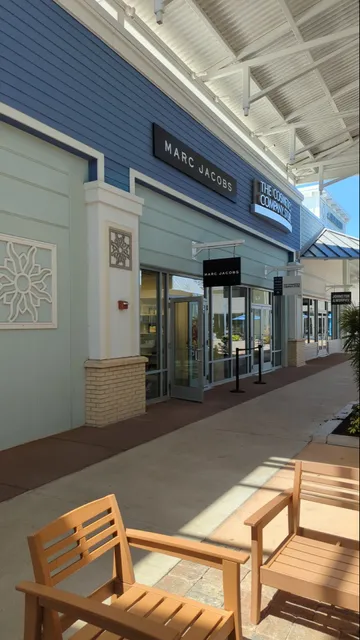 Marc Jacobs - Tampa Premium Outlets