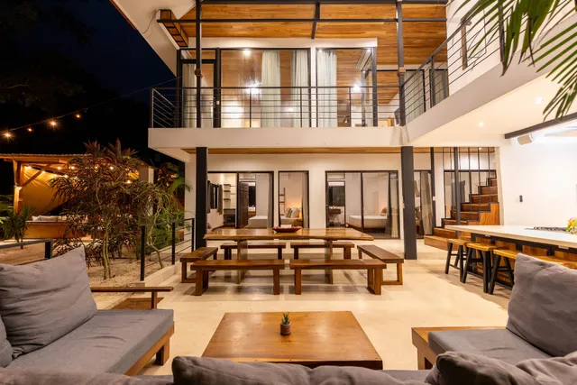 Casa Encantada Santa Teresa