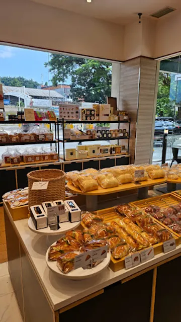 TOUS les JOURS - Botani Square