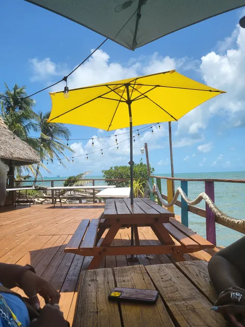 Bird's Isle Restaurant