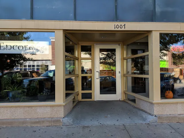 Encore Asian Bistro (Encore Cafe)