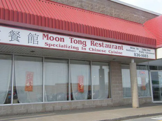 Moon Tong Restaurant