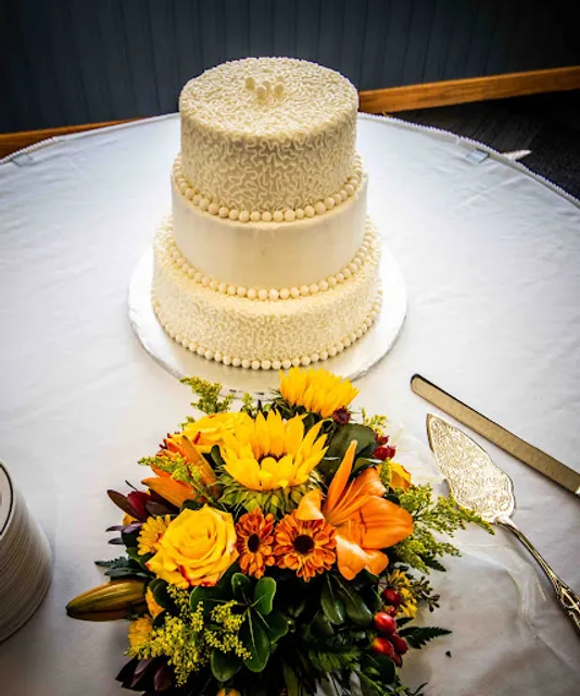 Creekside Creations Bakery