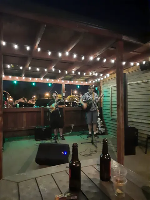 Louie's Corner House