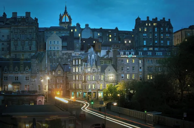 Motel One Edinburgh Royal