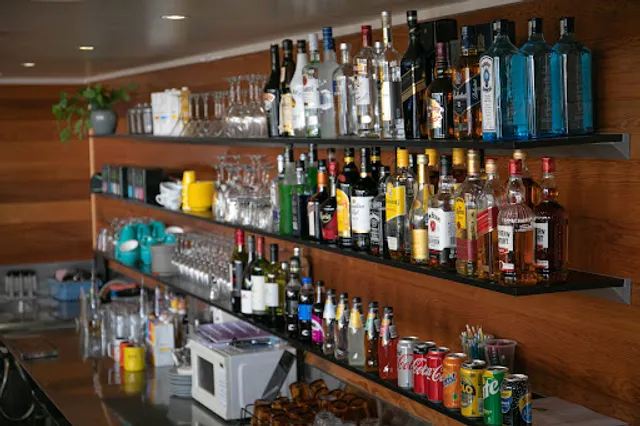 Iimis Traralgon - Cafe Restaurant & Cocktail Bar