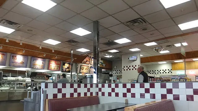 Braum's Ice Cream & Dairy Store