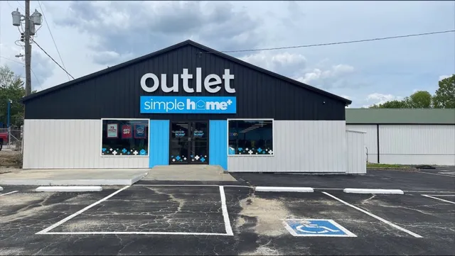 Simple Home Plus Outlet