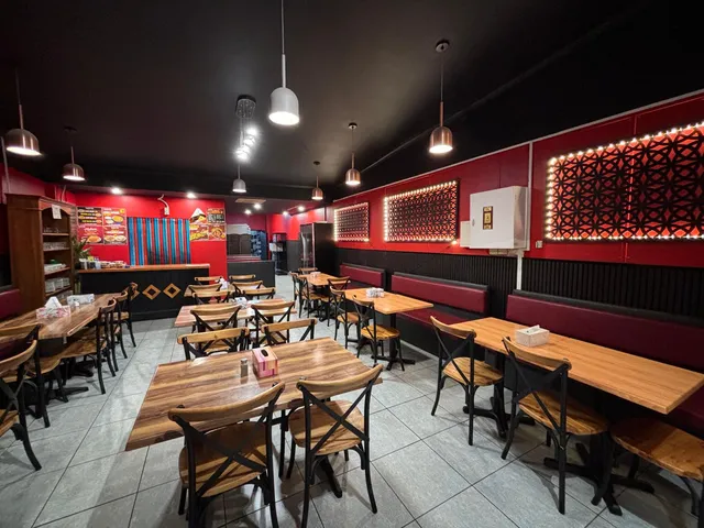 Lazeeza Restaurant ®