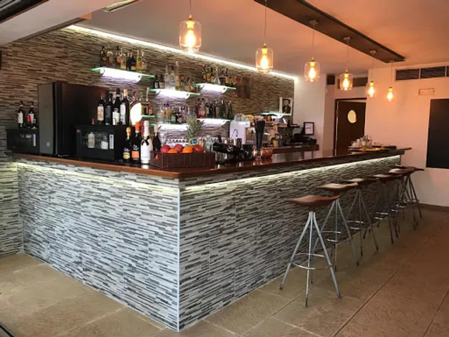 TUCA BEACH (cocina mediterránea)