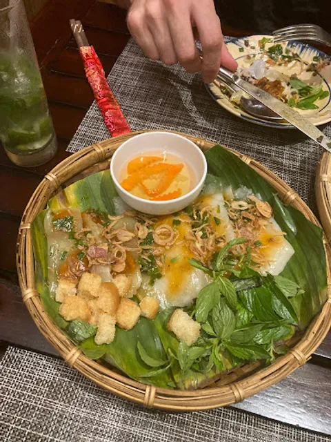 Street Food Restaurant