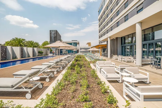 Radisson Hotel & Convention Centre, Johannesburg, O.R. Tambo Airport