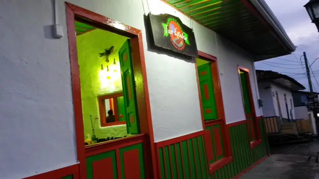 Restaurante Parrilla y Vinos Juan Esteban