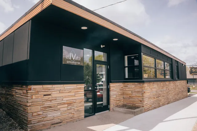 Elivate Lounge and Beauty Bar