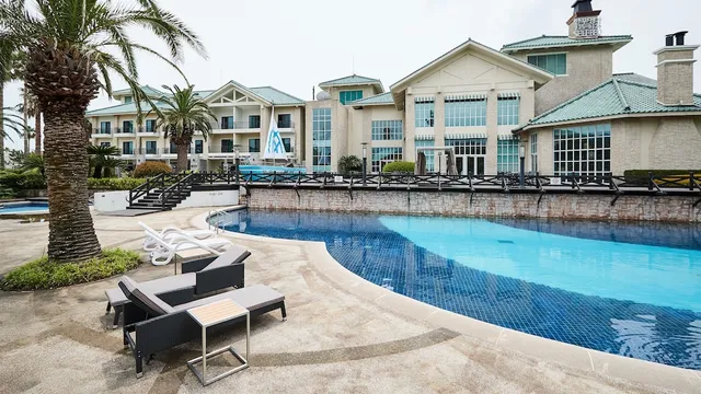 The Suites Hotel Jeju