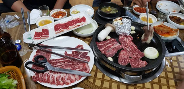 믿음한우식육식당