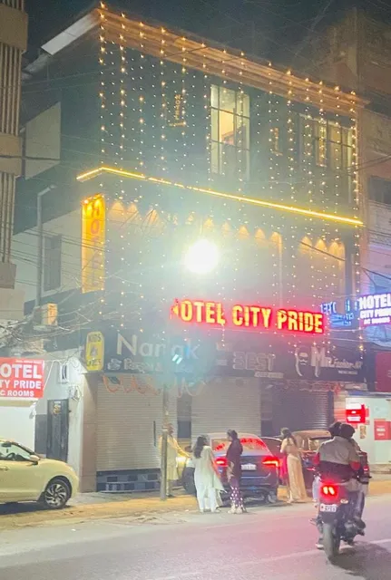 Hotel City Pride