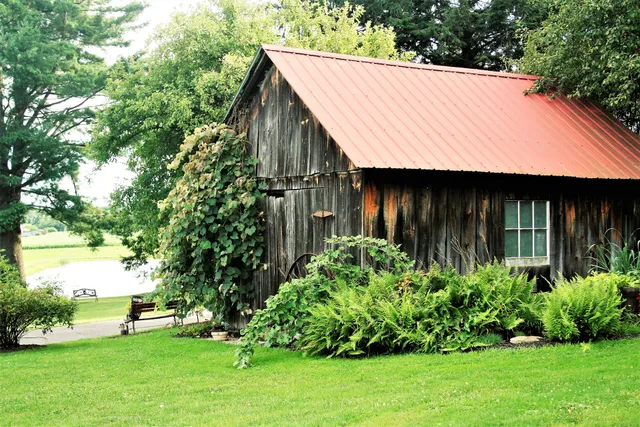 Olde Sassafras Farm LLC