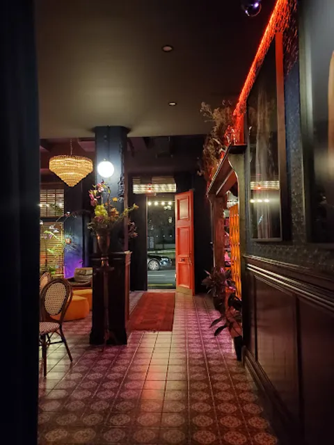 Puffin Wine Bar & Shop