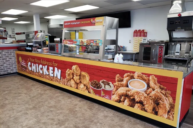 Elk Creek Valley Market, Papa John’s Pizza. Krispy Krunchy Chicken