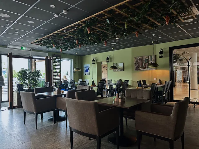 GREKISKA grill & bar