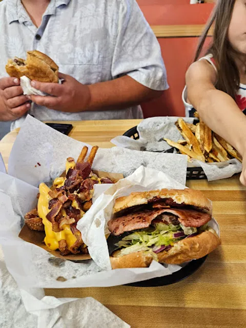 Jerry's Burgers & Shakes