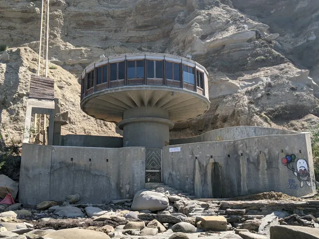 Mushroom Beach House