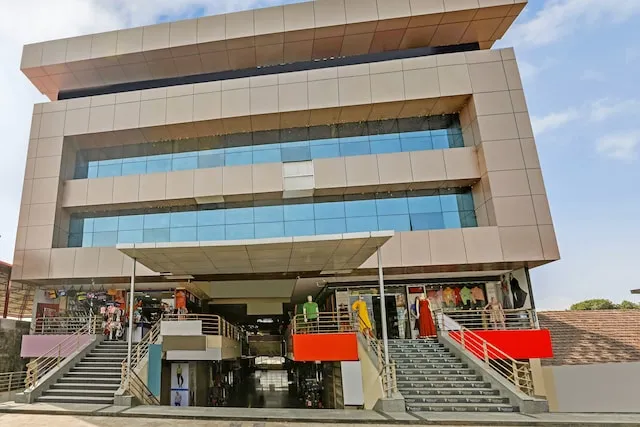 OYO 26603 Hotel Prakash International