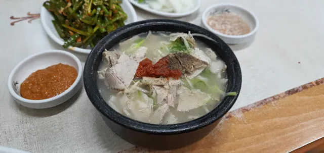 장원돼지국밥 본점