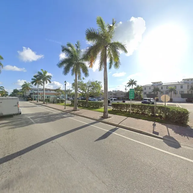 Delray Atlantic Ave Parking Lot