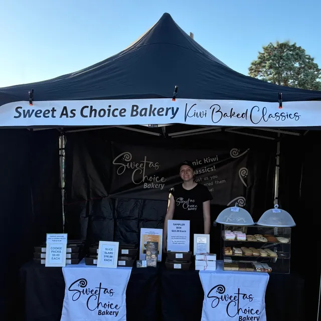 Titirangi Village Market