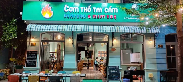 Com Tho Tay Cam Seafood & Meat BBQ Restaurant