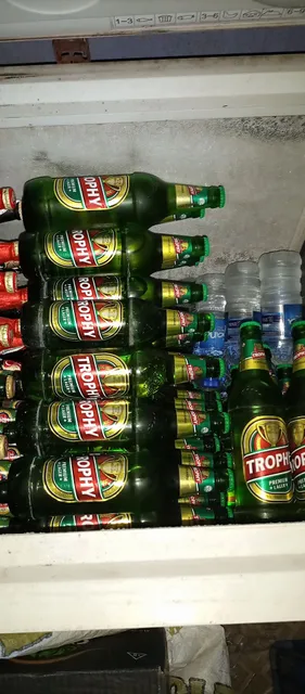 Da' Benjamin$$ Restuarant Lounge and bar