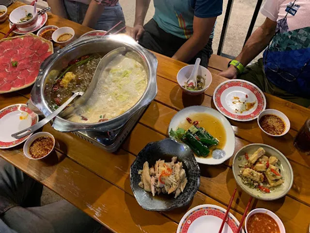 เดือด 沸 หม้อไฟจีน - ภูเก็ต