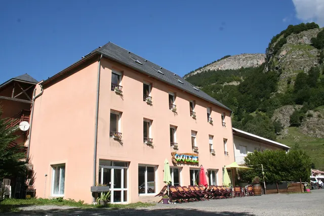 Gite Gavarnie Oxygène Cirque de Gavarnie étape GR10 HRP Albergue - Hostel - 57 places. Grand gîte Pyrénées