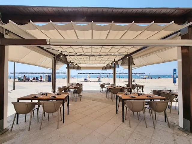 Restaurant 4 Makis Torredembarra