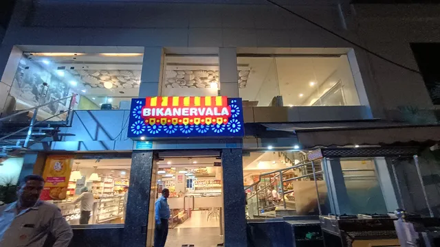 Bikanervala | Naraina Delhi