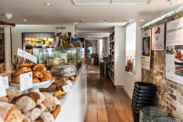 The Hungry Guest Food Shop