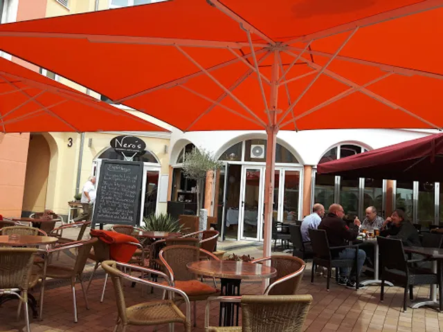 Nero´s Restaurant, Café & Lounge