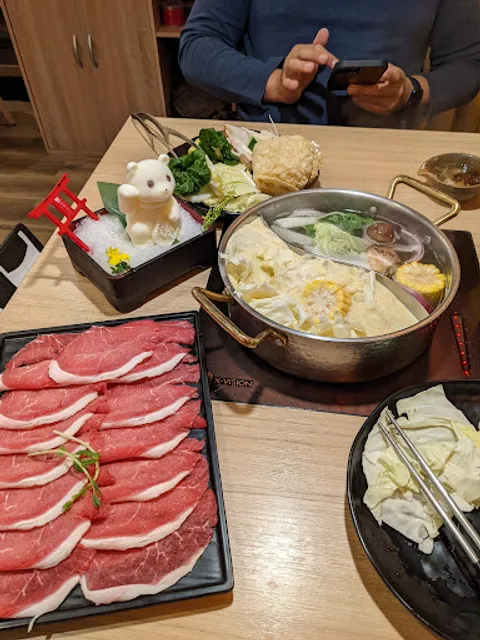 聚 日式鍋物 台中公益店