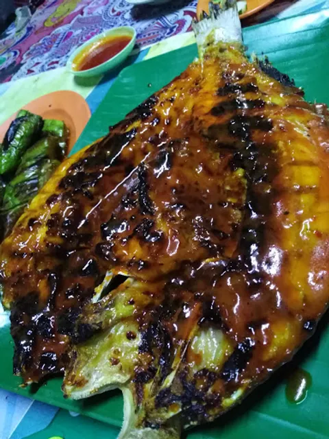 Warung Ikan Bakar 3557 & Western Food
